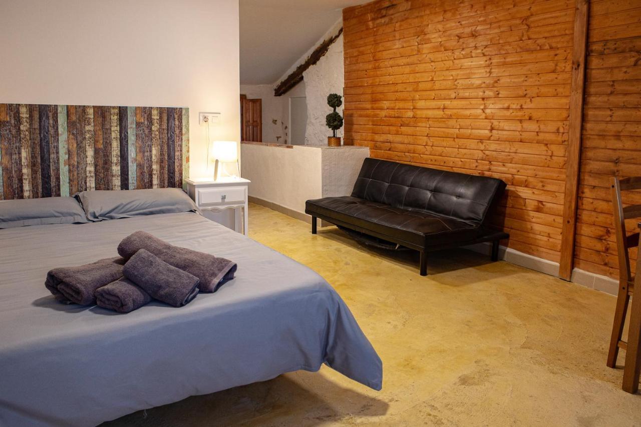 Fortress Jacuzzi Suites Xàtiva Εξωτερικό φωτογραφία