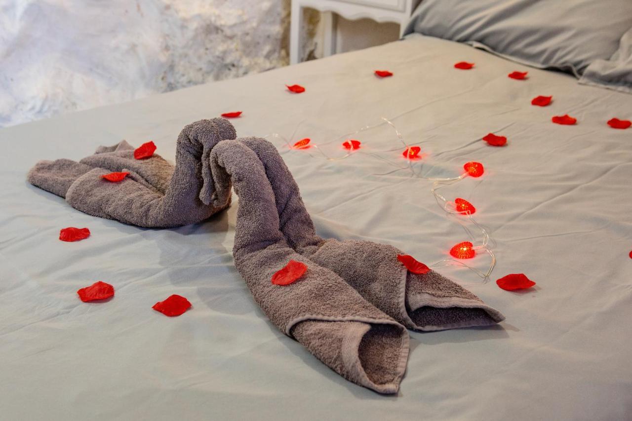 Fortress Jacuzzi Suites Xàtiva Εξωτερικό φωτογραφία