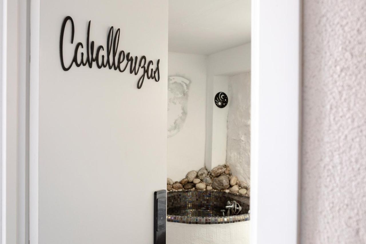 Fortress Jacuzzi Suites Xàtiva Εξωτερικό φωτογραφία