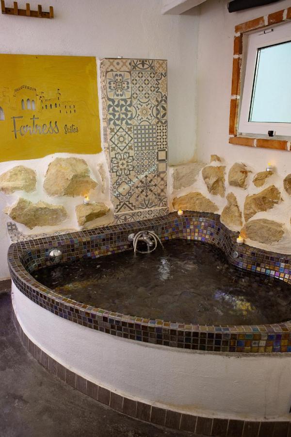 Fortress Jacuzzi Suites Xàtiva Εξωτερικό φωτογραφία