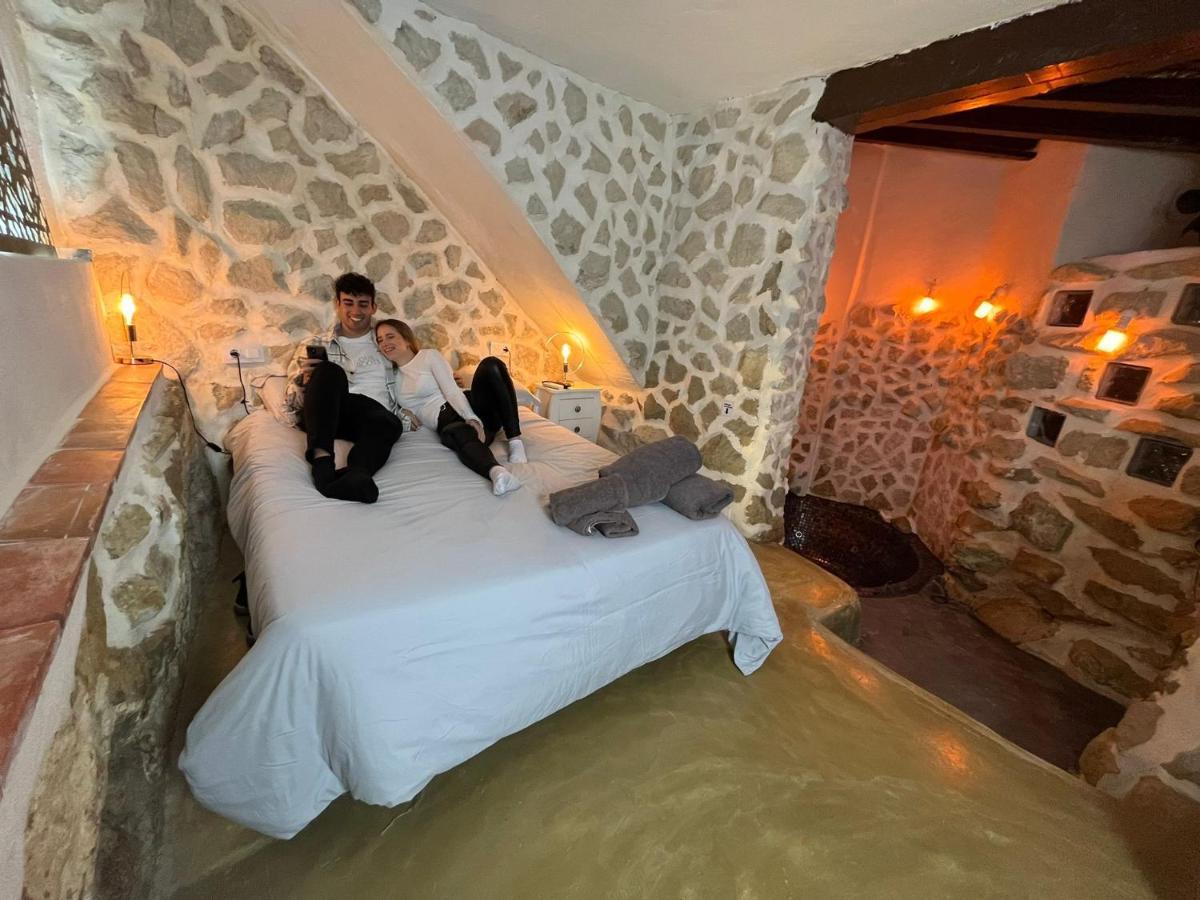 Fortress Jacuzzi Suites Xàtiva Εξωτερικό φωτογραφία