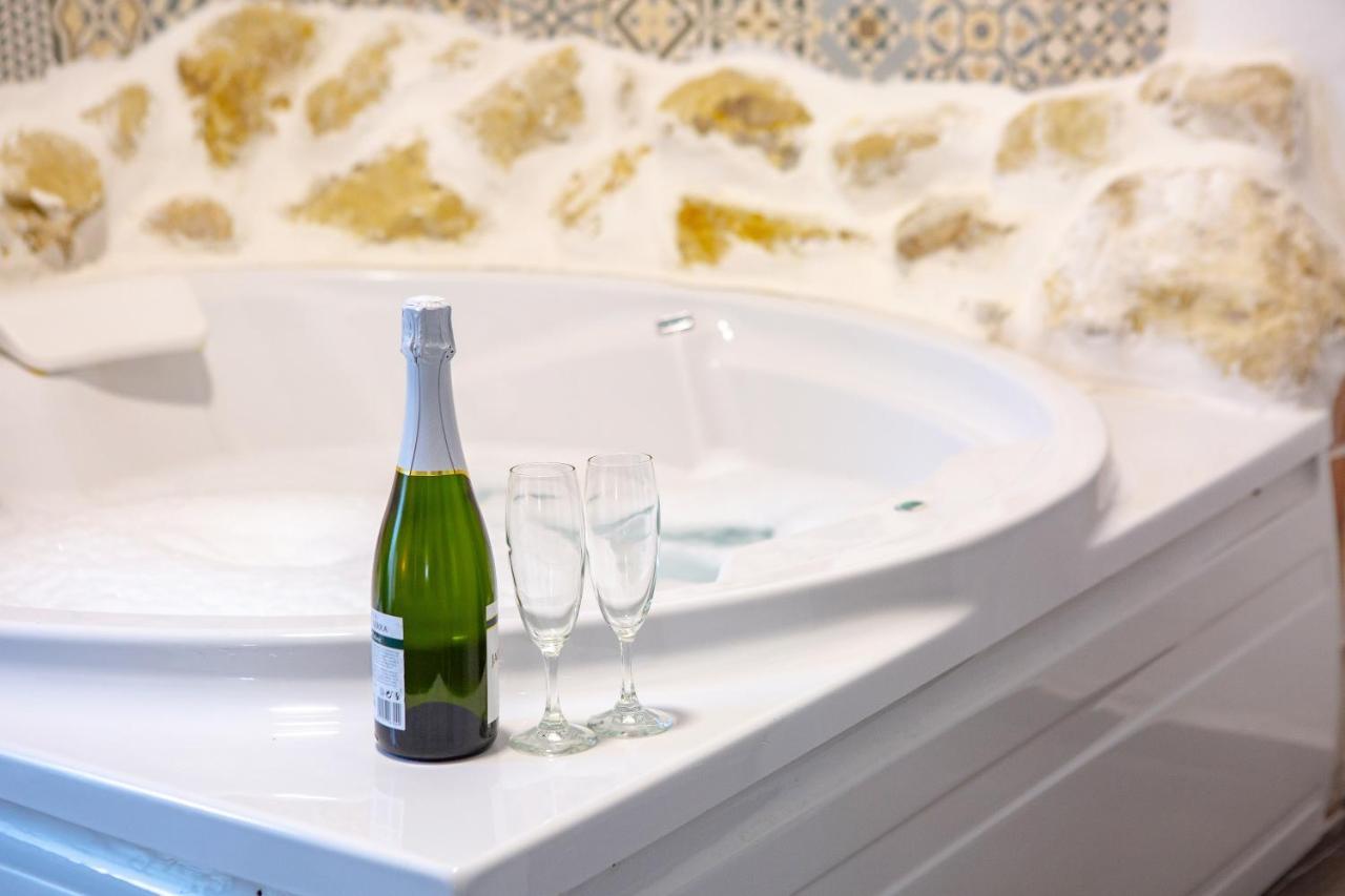 Fortress Jacuzzi Suites Xàtiva Εξωτερικό φωτογραφία
